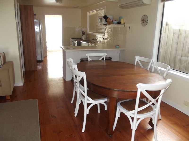 10 FOAM STREET, Cape Paterson VIC 3995