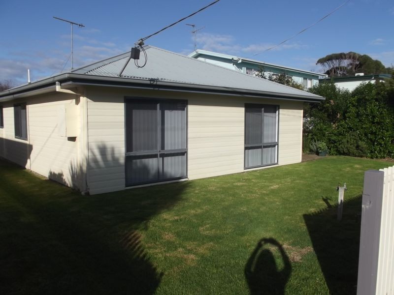 11 FOAM STREET, Cape Paterson VIC 3995