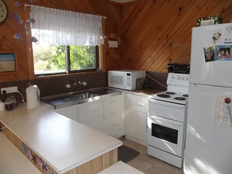37 ANCHOR PDE, Cape Paterson VIC 3995