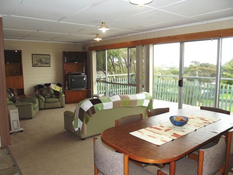 10 SCENIC RD, Cape Paterson VIC 3995