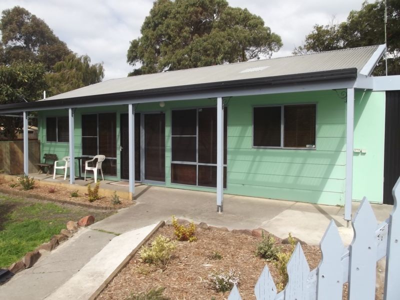 13 ANGLERS RD, Cape Paterson VIC 3995