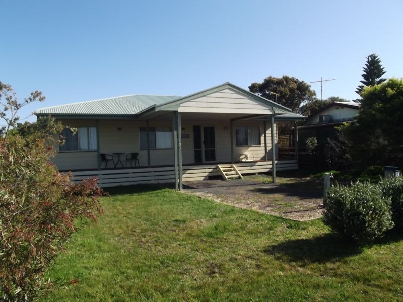 121 SEAWARD DRIVE, Cape Paterson VIC 3995