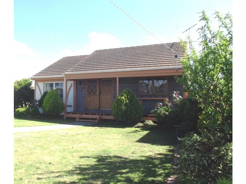50 ANGLERS RD, Cape Paterson VIC 3995