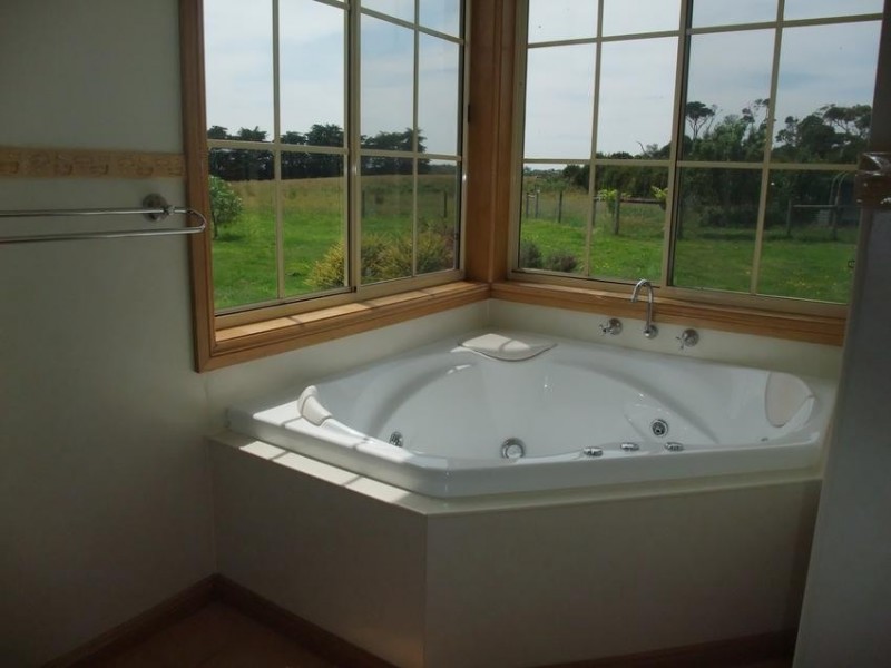 25 MOORE ROAD, Wonthaggi VIC 3995