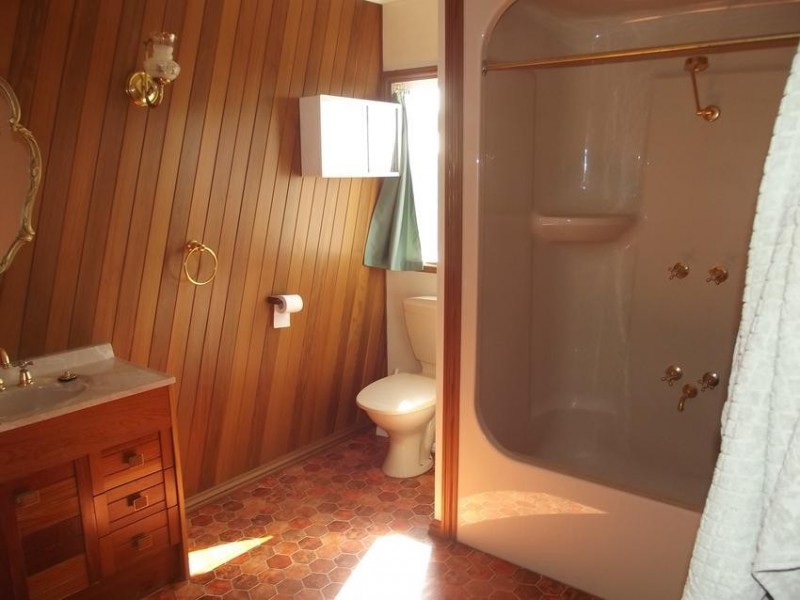 50 ANGLERS RD, Cape Paterson VIC 3995