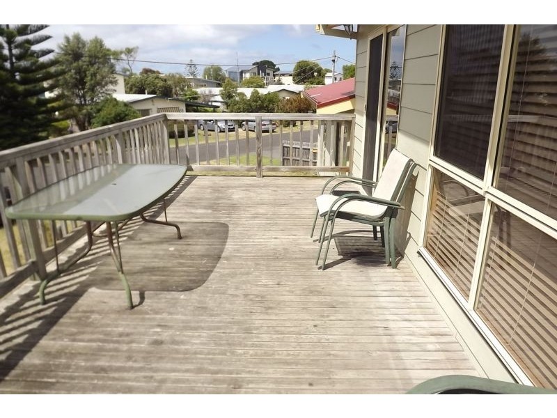 4 NEPTUNE ST, Cape Paterson VIC 3995