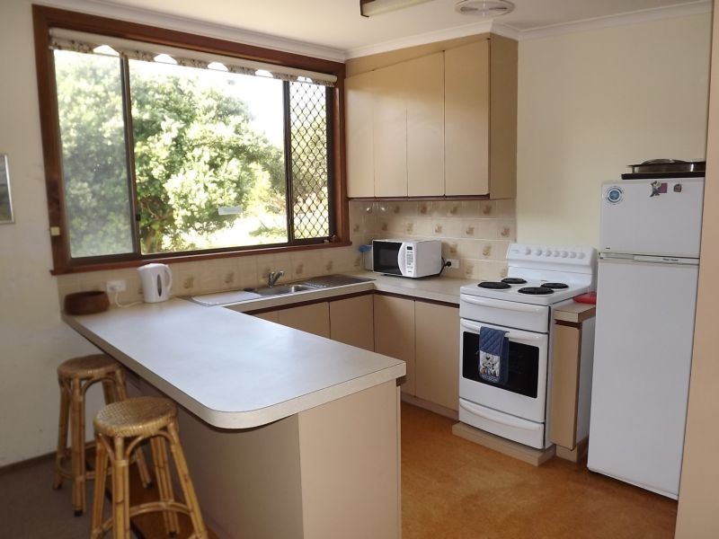 62 SURFBEACH RD, Cape Paterson VIC 3995