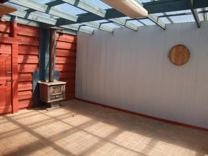 18 POPLAR STREET, Wonthaggi VIC 3995