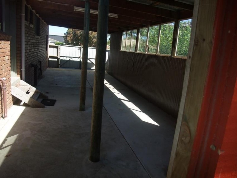 18 POPLAR STREET, Wonthaggi VIC 3995