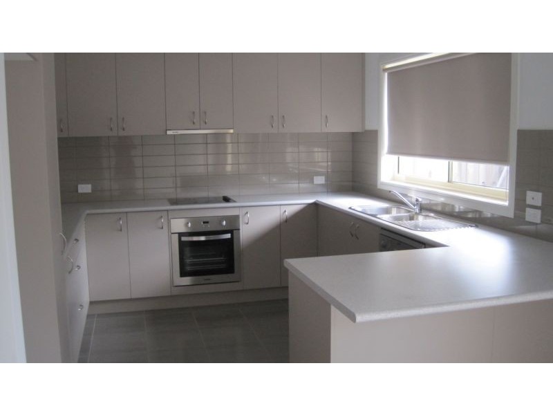 2/11 Turner Street, Wonthaggi VIC 3995