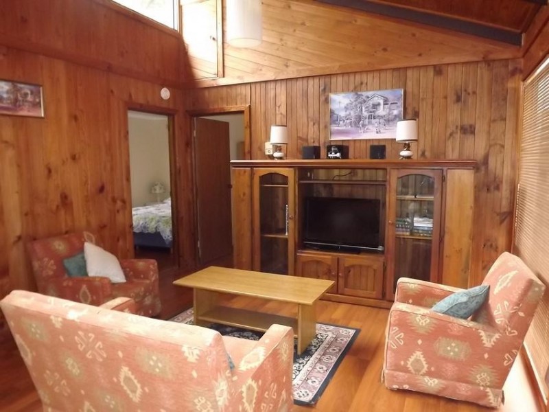 13 ANGLERS RD, Cape Paterson VIC 3995