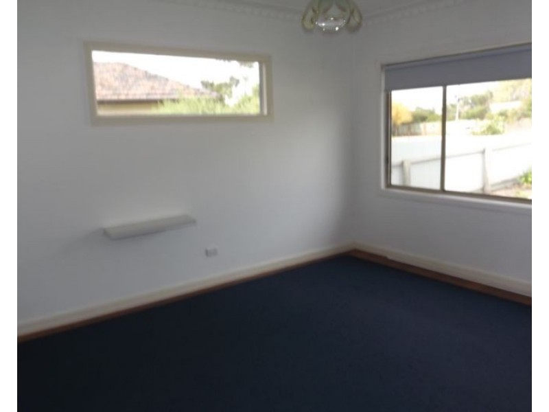 10 CAMPBELL ST, Wonthaggi VIC 3995
