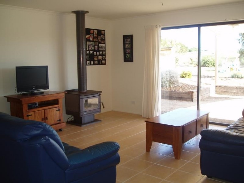 44 SHANDLEY, Wonthaggi VIC 3995