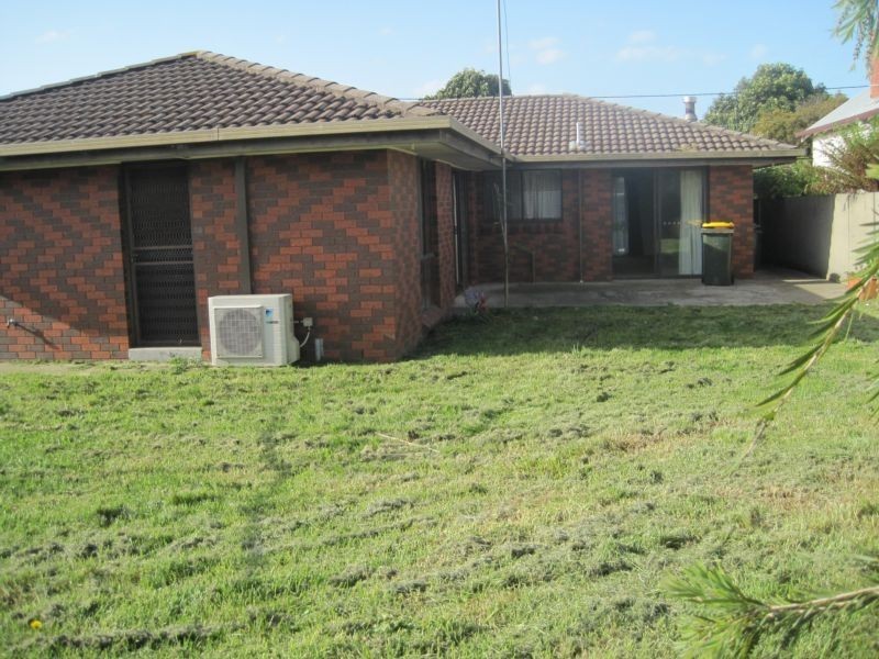 11 GORDON STREET, Wonthaggi VIC 3995