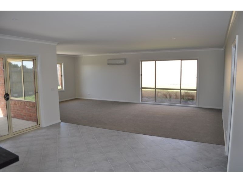 18 BRYDEN DRIVE, North Wonthaggi VIC 3995