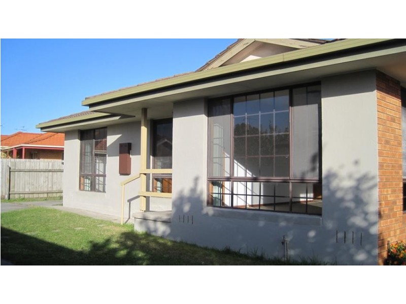 3/8 MCLEOD ST, Wonthaggi VIC 3995