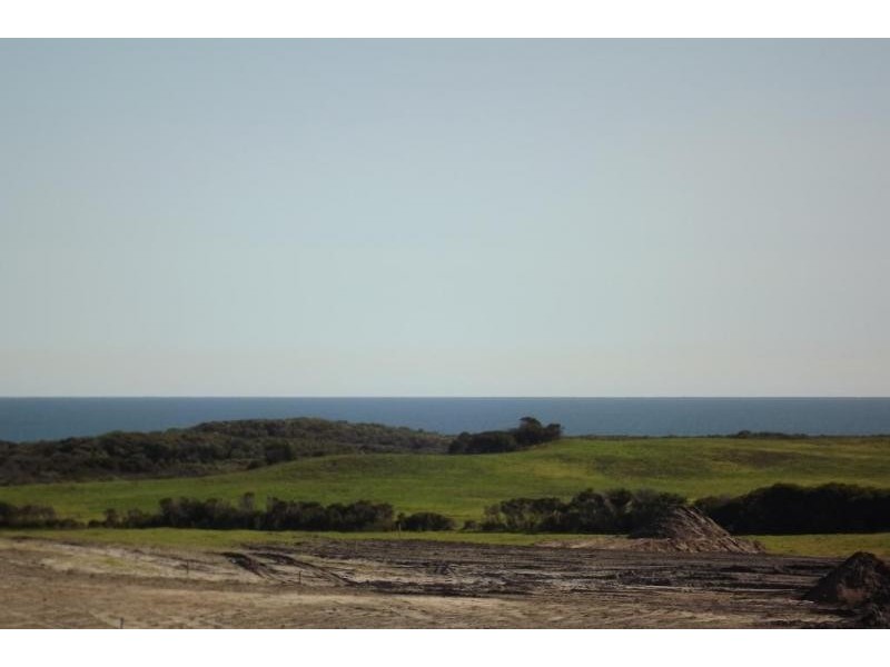 61 SAIL STREET, Cape Paterson VIC 3995