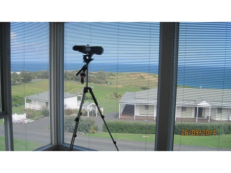 11 GILBERT ST, Kilcunda VIC 3995