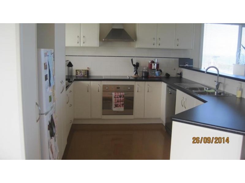 11 GILBERT ST, Kilcunda VIC 3995