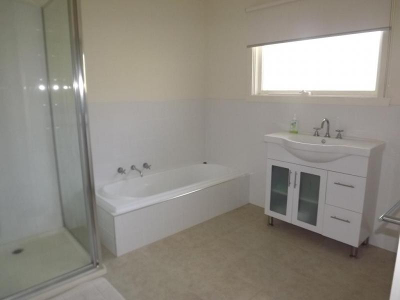 16 ZEPHYR COURT, Cape Paterson VIC 3995