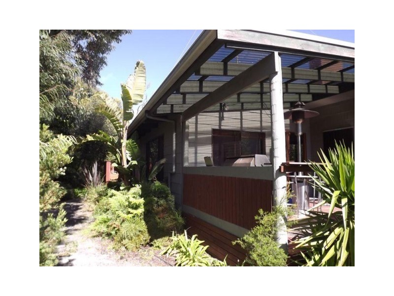 18 SURF BEACH ROAD, Cape Paterson VIC 3995