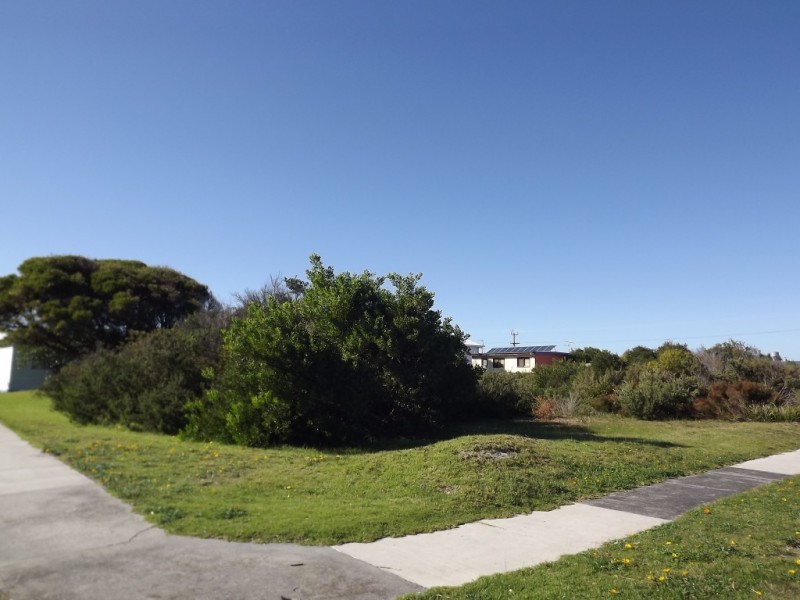 18-20 MARKET PLACE, Cape Paterson VIC 3995