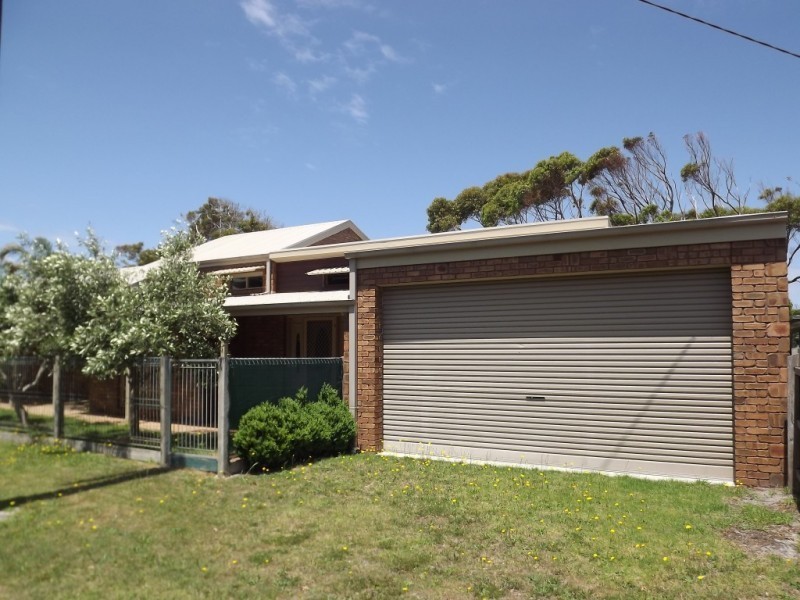 3 CORAL STREET, Cape Paterson VIC 3995