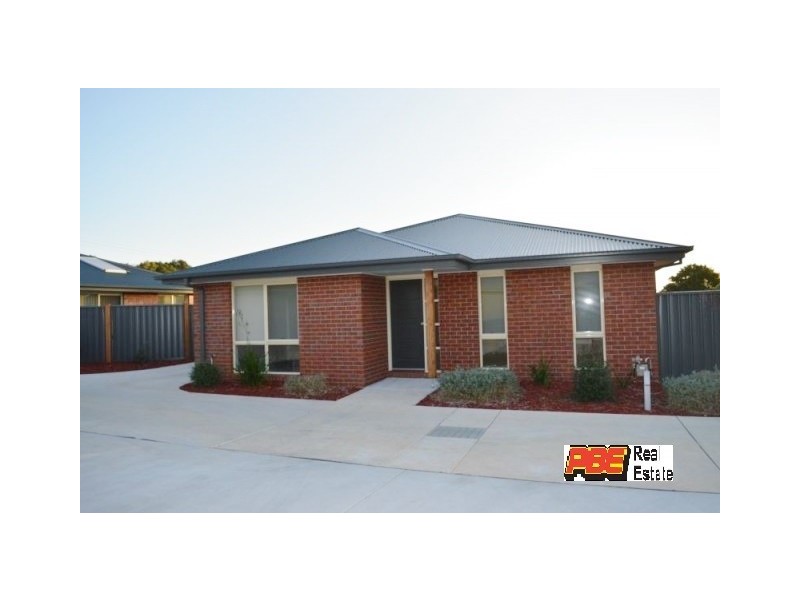 2/31 FINCHER STREET, Wonthaggi VIC 3995