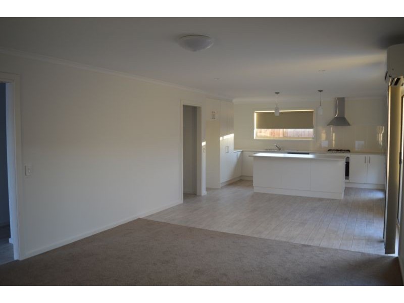 2/31 FINCHER STREET, Wonthaggi VIC 3995