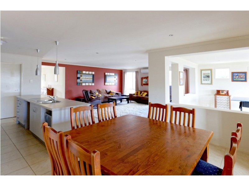 9 MARINE, Cape Paterson VIC 3995