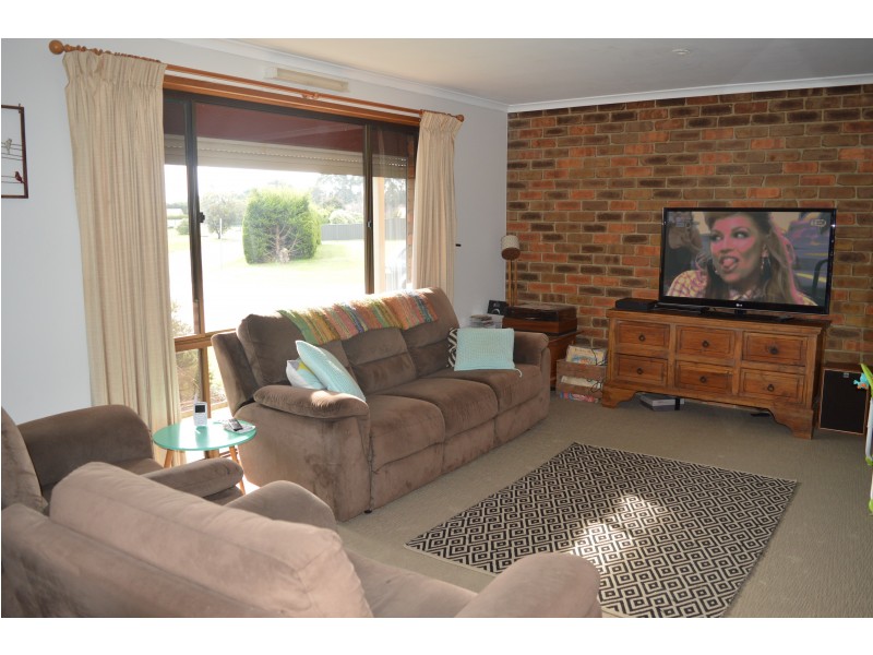 44 VICARS AVENUE, Wonthaggi VIC 3995