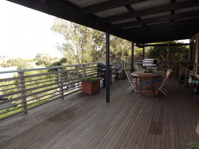 10 NARDOO STREET, Cape Paterson VIC 3995