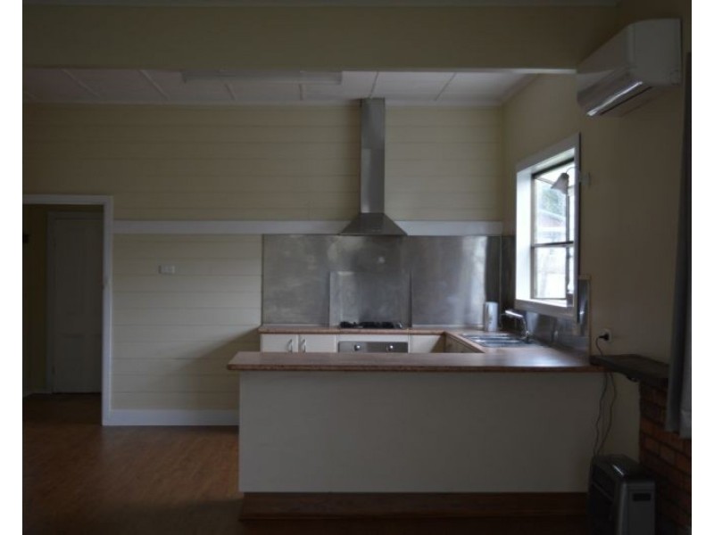 10 WALLACE STREET, Wonthaggi VIC 3995