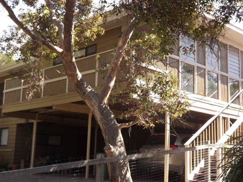 17 SEABREEZE PARADE, Cape Paterson VIC 3995