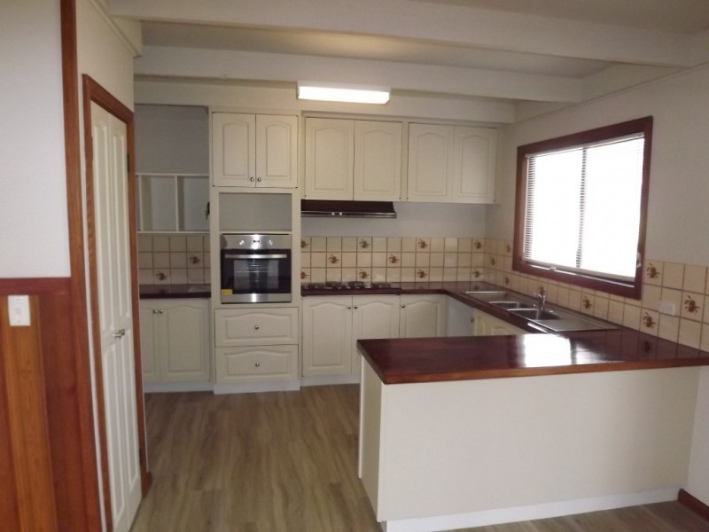 17 SEABREEZE PARADE, Cape Paterson VIC 3995