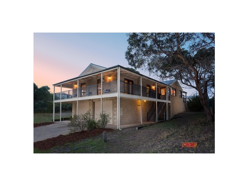 4 HEATH ST, Cape Paterson VIC 3995