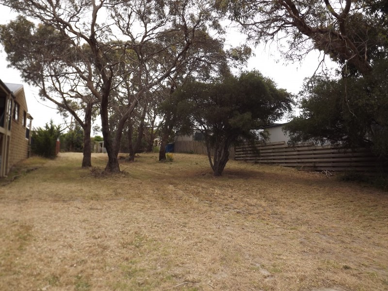 2 HEATH STREET, Cape Paterson VIC 3995