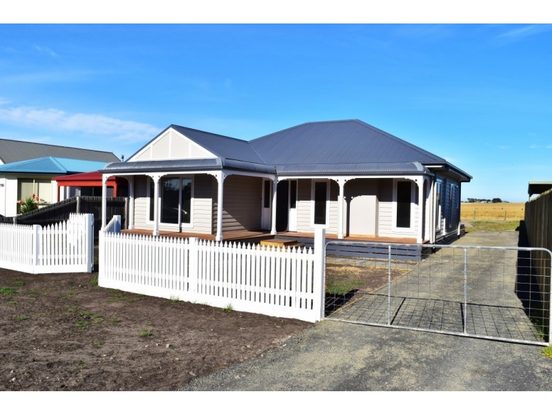 44 Tulloch Street, Dalyston VIC 3992