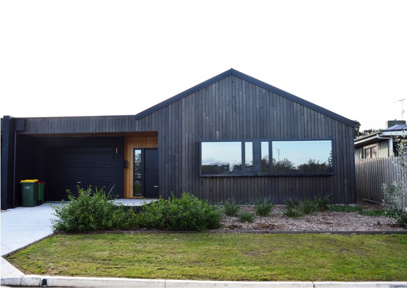 2 Deakin Street, Wonthaggi VIC 3995