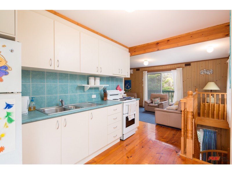 34 FOAM STREET, Cape Paterson VIC 3995