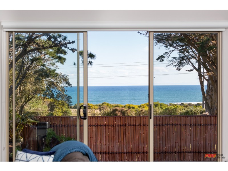 2 Seaview Crescent, Kilcunda VIC 3995