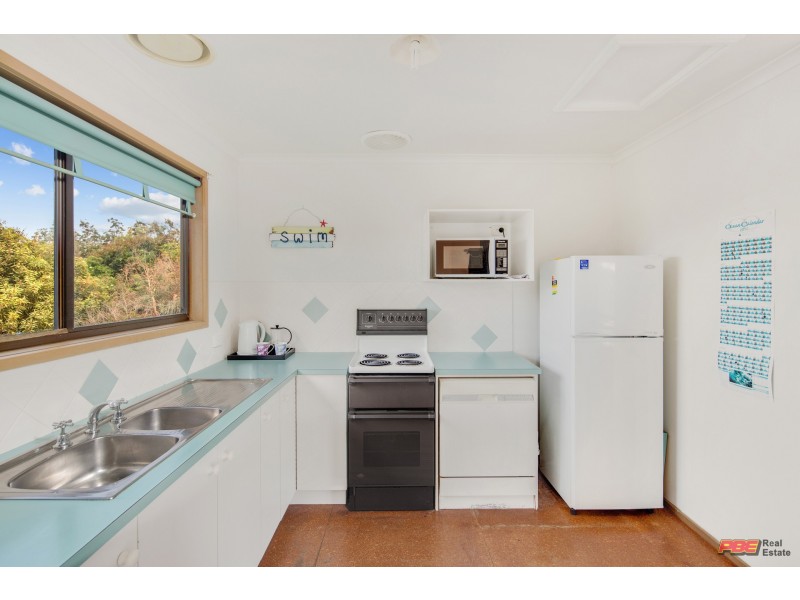 2 NEPTUNE STREET, Cape Paterson VIC 3995