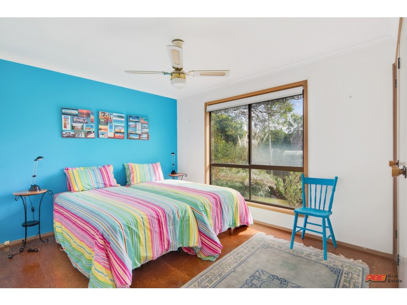 2 NEPTUNE STREET, Cape Paterson VIC 3995