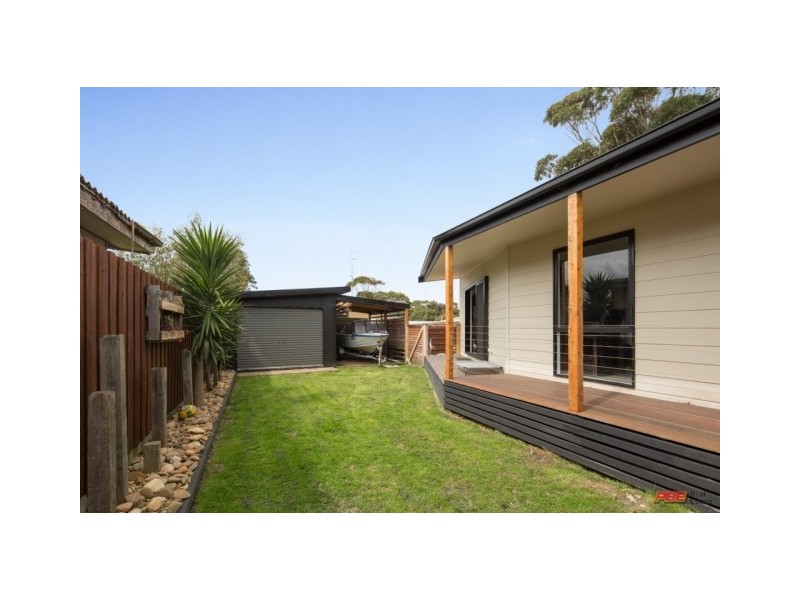 20 Tarooh Street, Cape Paterson VIC 3995