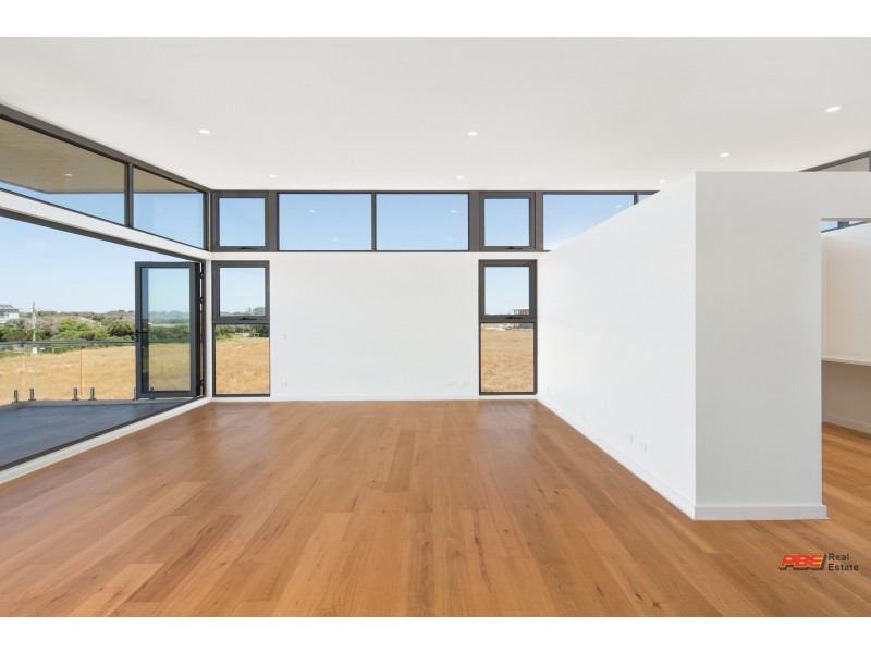 23 VIMINARIA ROAD, Harmers Haven VIC 3995