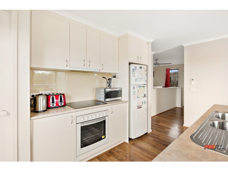 4 CORAL STREET, Cape Paterson VIC 3995