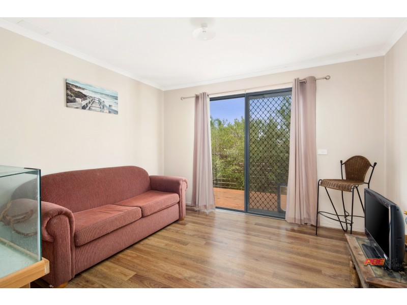 4 CORAL STREET, Cape Paterson VIC 3995