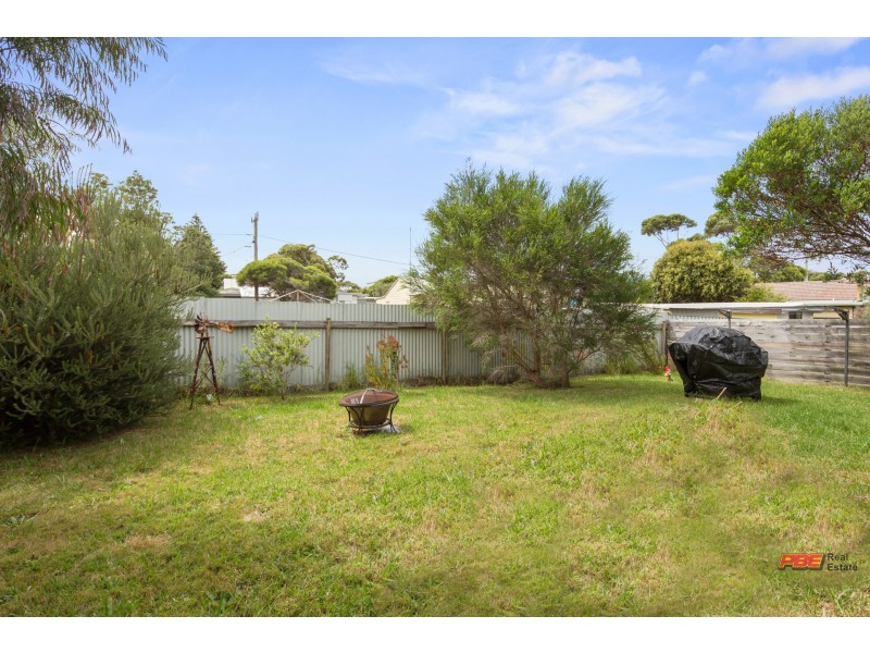 4 CORAL STREET, Cape Paterson VIC 3995