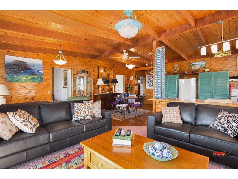 24 ANCHOR PARADE, Cape Paterson VIC 3995