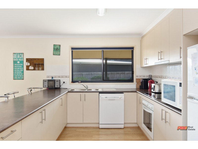 18 PINNACLE CLOSE, Cape Paterson VIC 3995